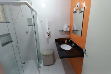 Sobrado à venda com 3 quartos, sendo 1 suíte,  em Vila Gomes, São Paulo, SP