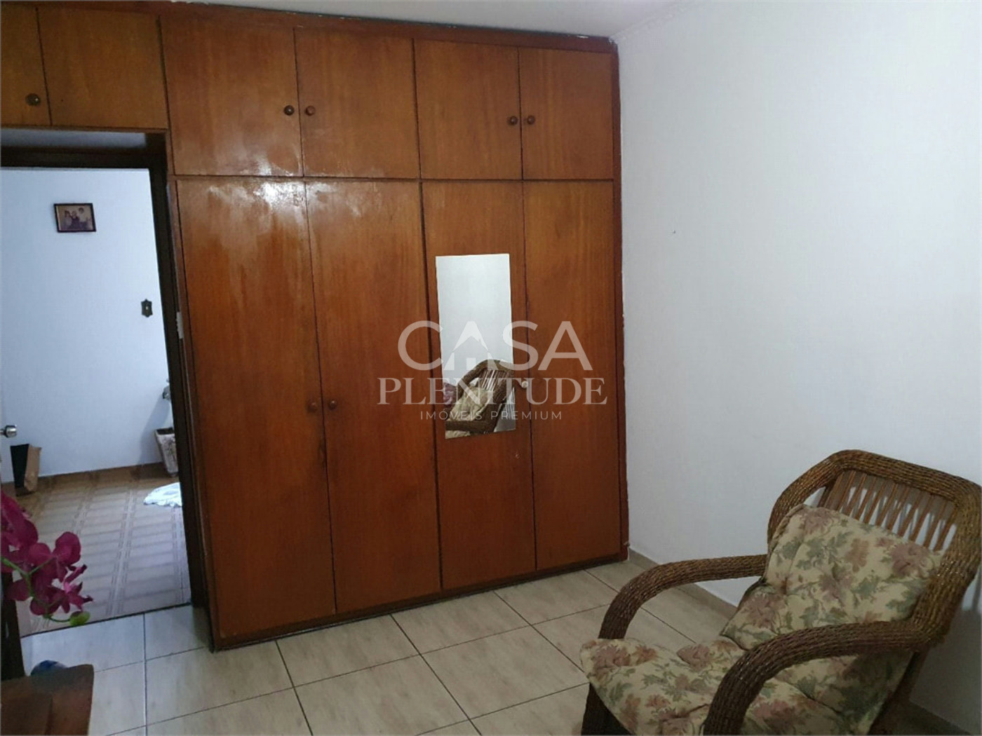 Sobrado à venda com 4 quartos, sendo 1 suíte, em Vila Carvalho, Sorocaba, SP