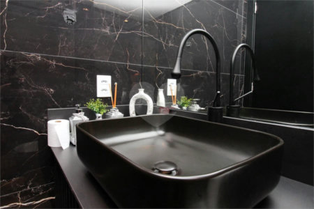 Apartamento à venda ou para alugar com 3 quartos, sendo 1 suíte, em Jardim das Acácias, São Paulo, SP