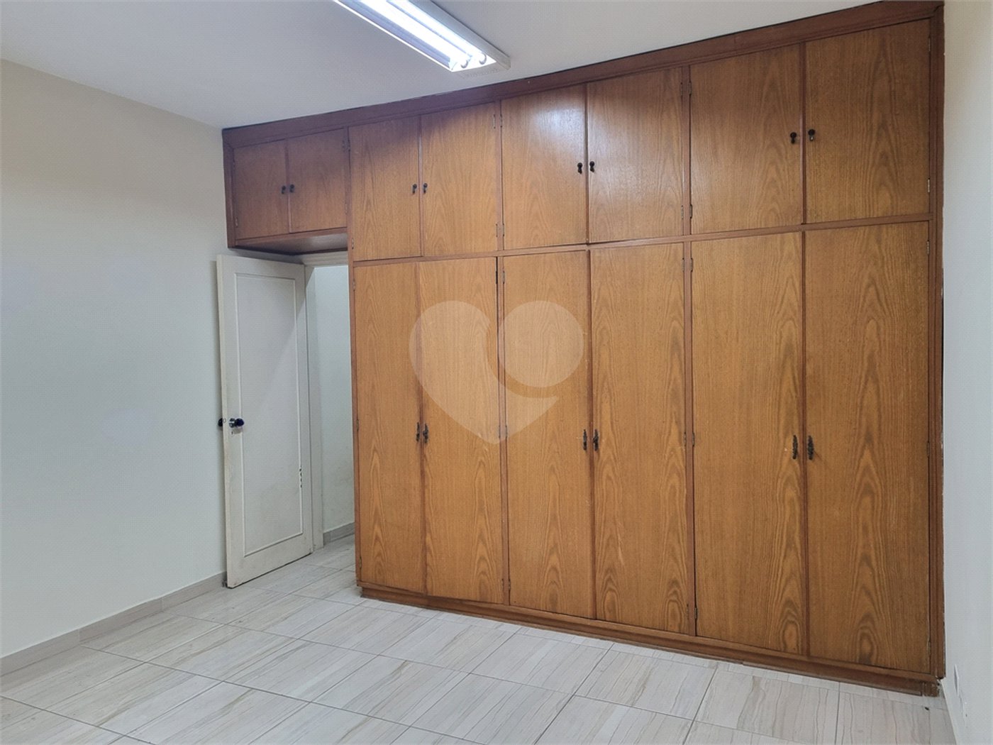 Sobrado à venda com 3 quartos em Moema, São Paulo, SP