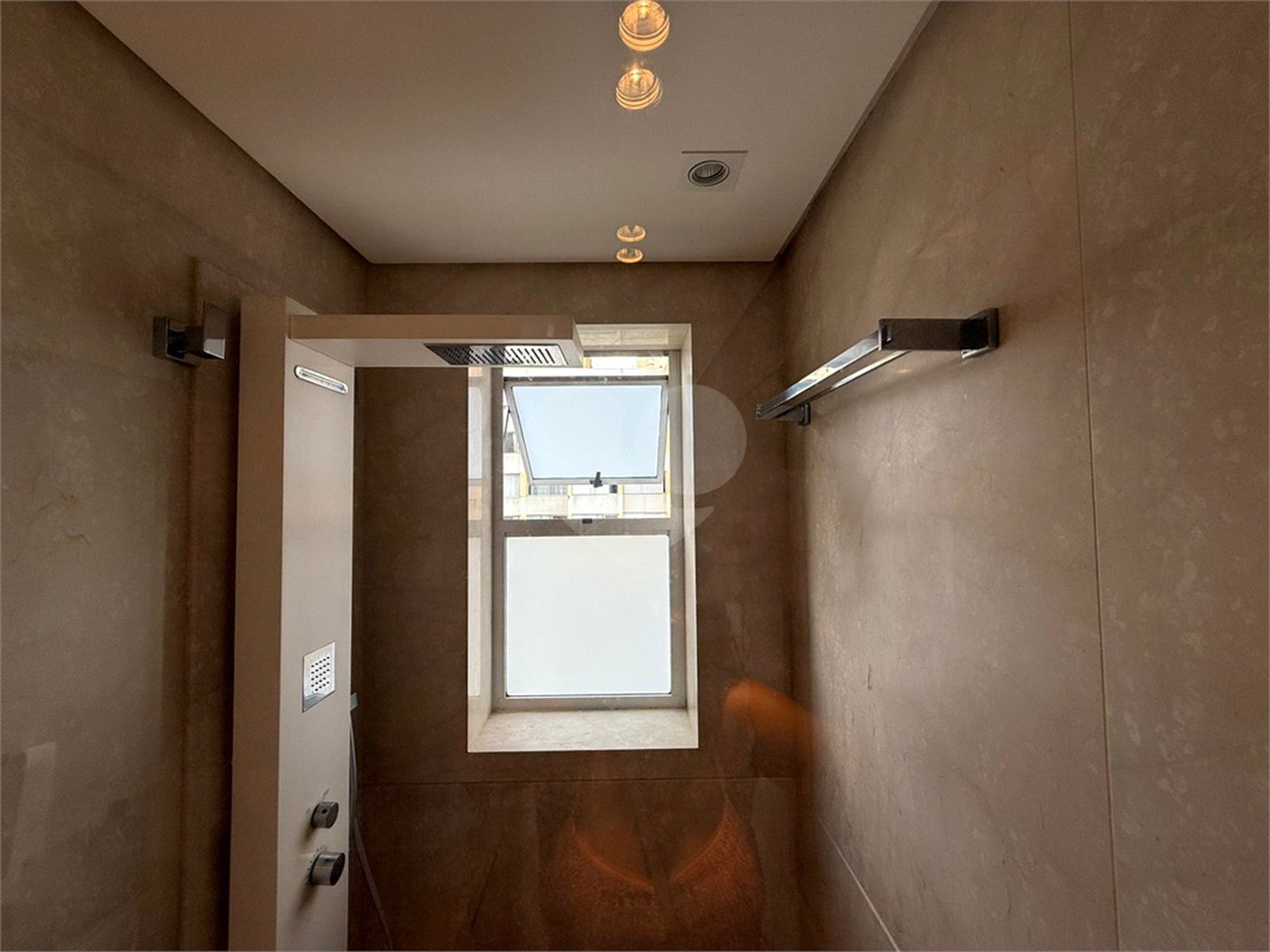 Apartamento à venda ou para alugar com 3 suítes em Perdizes, São Paulo, SP