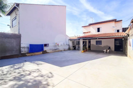 Sobrado à venda com 4 quartos, sendo 1 suíte, em Residencial Monte Verde, Indaiatuba, SP