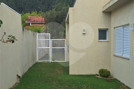 Casa à venda com 3 suítes em Condomínio Flamboyant-b, Atibaia, SP