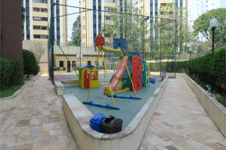 Apartamento à venda com 4 quartos, sendo 3 suítes,  em Jardim Monte Kemel, São Paulo, SP
