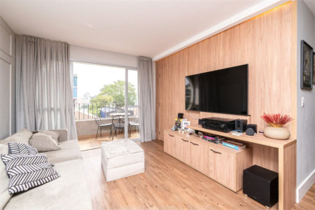 Apartamento à venda com 3 quartos, sendo 1 suíte,  em Vila Madalena, São Paulo, SP