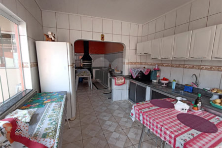 Casa à venda com 3 quartos, sendo 1 suíte, em Vila Rosa, Itapetininga, SP