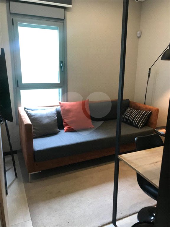 Apartamento à venda com 2 quartos, sendo 1 suíte,  em Jardim das Acácias, São Paulo, SP