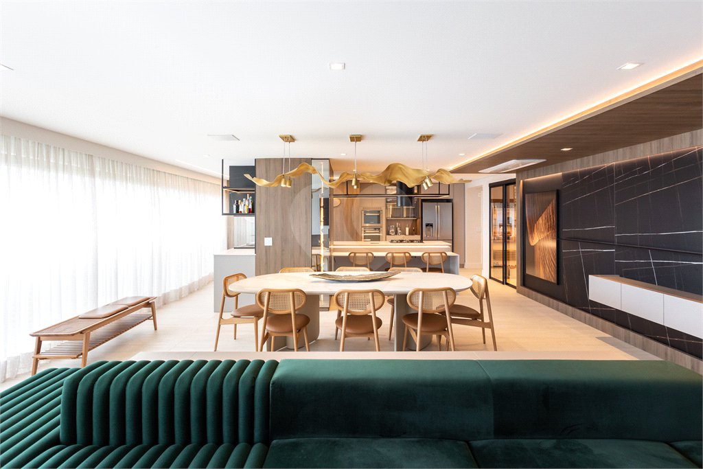 Apartamento à venda com 3 suítes em Jardim Morumbi, São Paulo, SP