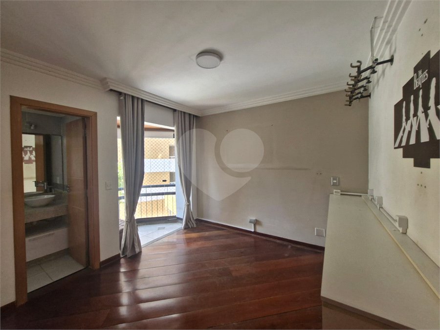 Apartamento à venda com 3 quartos, sendo 1 suíte, em Santana, São Paulo, SP