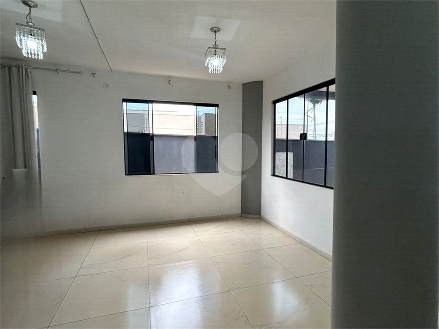Casa à venda com 4 suítes em Jardim Ipanema, Ponta Porã, MS
