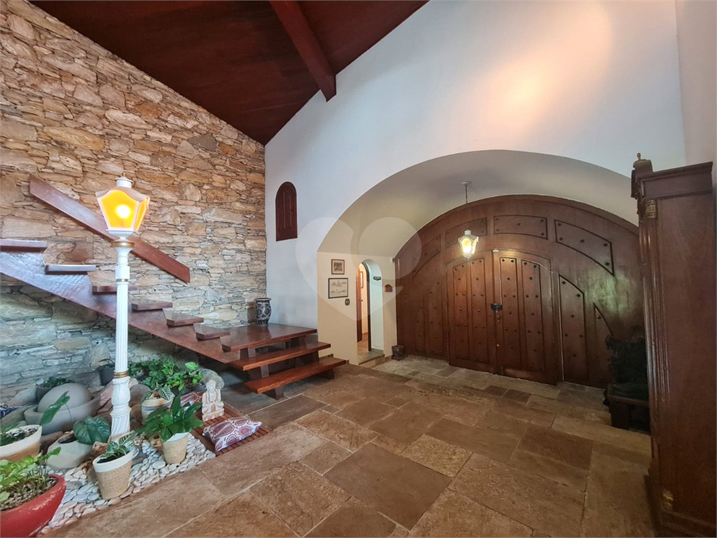 Casa à venda com 3 quartos, sendo 1 suíte, em Interlagos, São Paulo, SP
