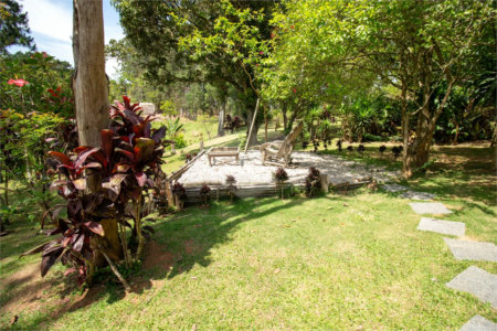Sítio à venda com 7 quartos, sendo 6 suítes, em Jardim Santa Vitória (canguera), São Roque, SP