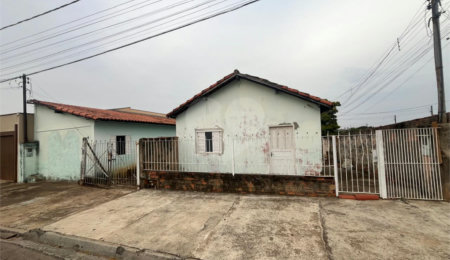 Casa à venda com 1 quarto em Vila Camarão, Itapetininga, SP