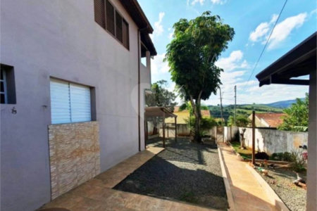Casa à venda com 3 quartos, sendo 1 suíte, no Centro, Ouro Fino, MG