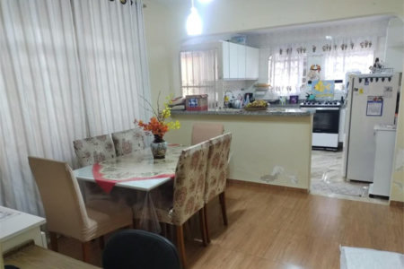 Sobrado à venda com 3 quartos, sendo 1 suíte, em Jardim Bonfiglioli, São Paulo, SP