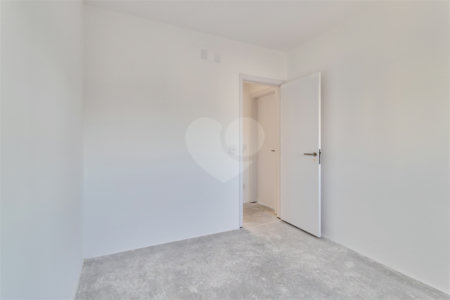Apartamento à venda com 3 quartos, sendo 1 suíte, em Jardim Marajoara, São Paulo, SP