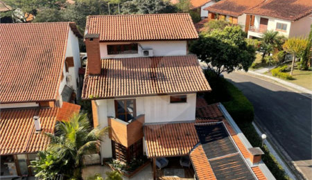Casa à venda com 4 quartos, sendo 2 suítes,  no condomínio Residencial Ypê Branco II, São Paulo - SP