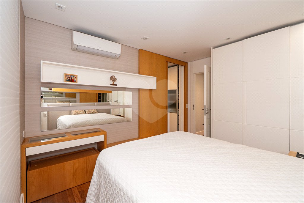 Apartamento à venda com 3 suítes em Sumarezinho, São Paulo, SP