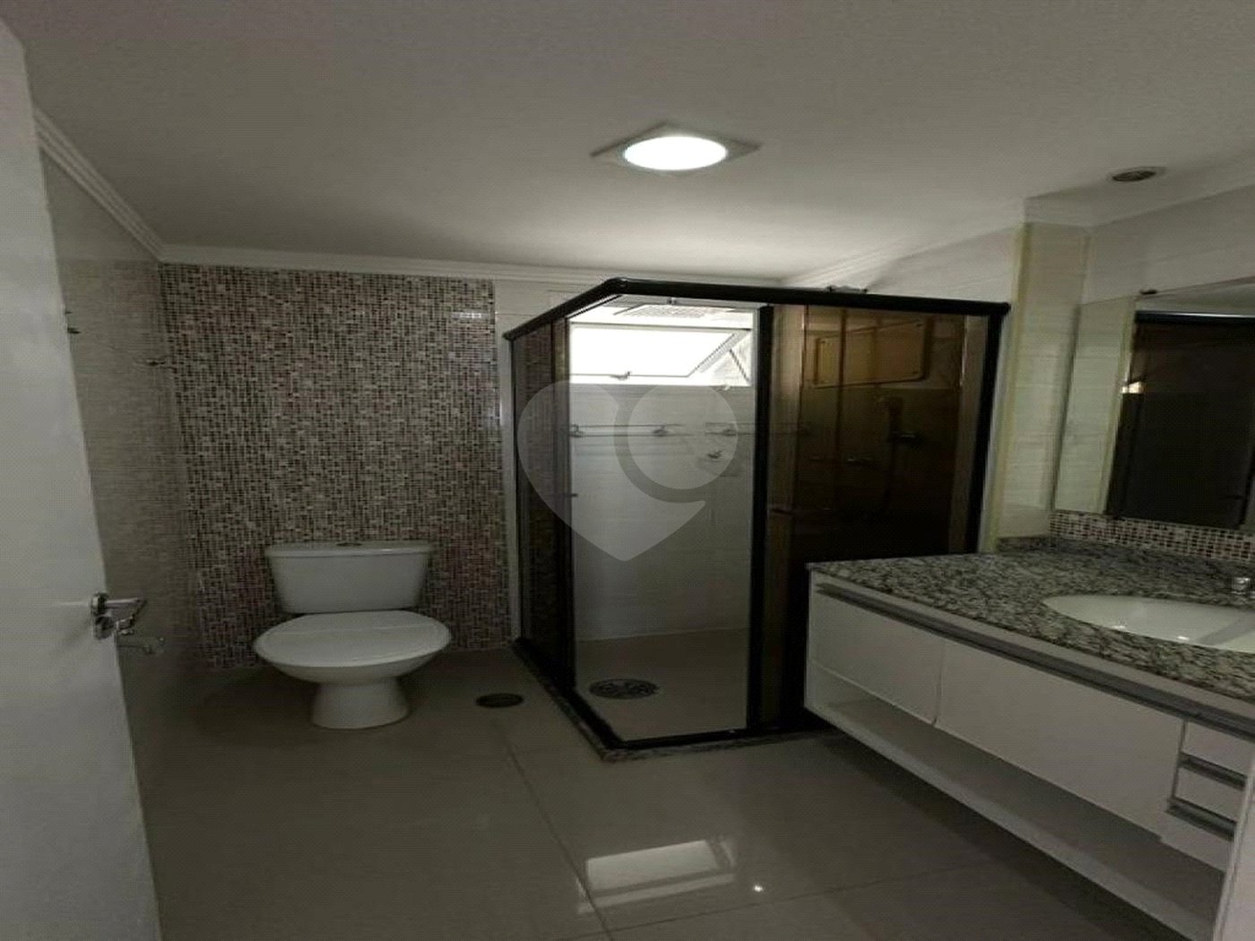 Apartamento à venda com 3 quartos, sendo 1 suíte, em Parque Maria Luiza, São Paulo, SP