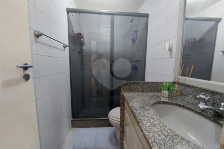Cobertura à venda com 2 quartos, sendo 1 suíte,  em Tijuca, Rio de Janeiro, RJ