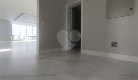 Cobertura à venda com 3 suítes em Vila Nova Conceição, São Paulo, SP