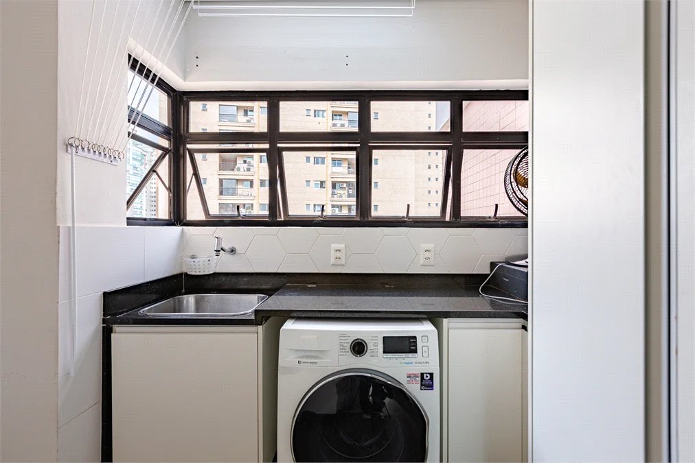 Cobertura à venda com 3 quartos, sendo 2 suítes,  em Brooklin Paulista, São Paulo, SP
