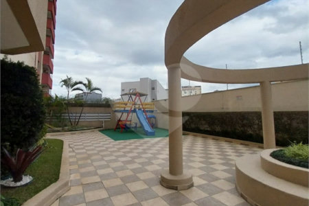 Apartamento à venda com 3 quartos, sendo 2 suítes,  em Vila Gilda, Santo André, SP