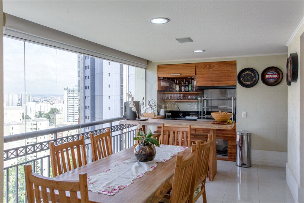 Apartamento à venda com 4 suítes em Vila Suzana, São Paulo, SP