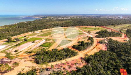 Terreno à venda no condomínio Golden Mundaí, Porto Seguro - BA