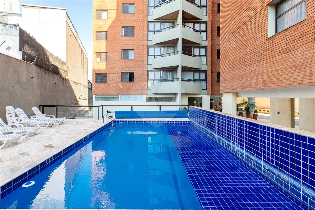 Apartamento à venda com 3 quartos, sendo 1 suíte, em Alto da Boa Vista, São Paulo, SP