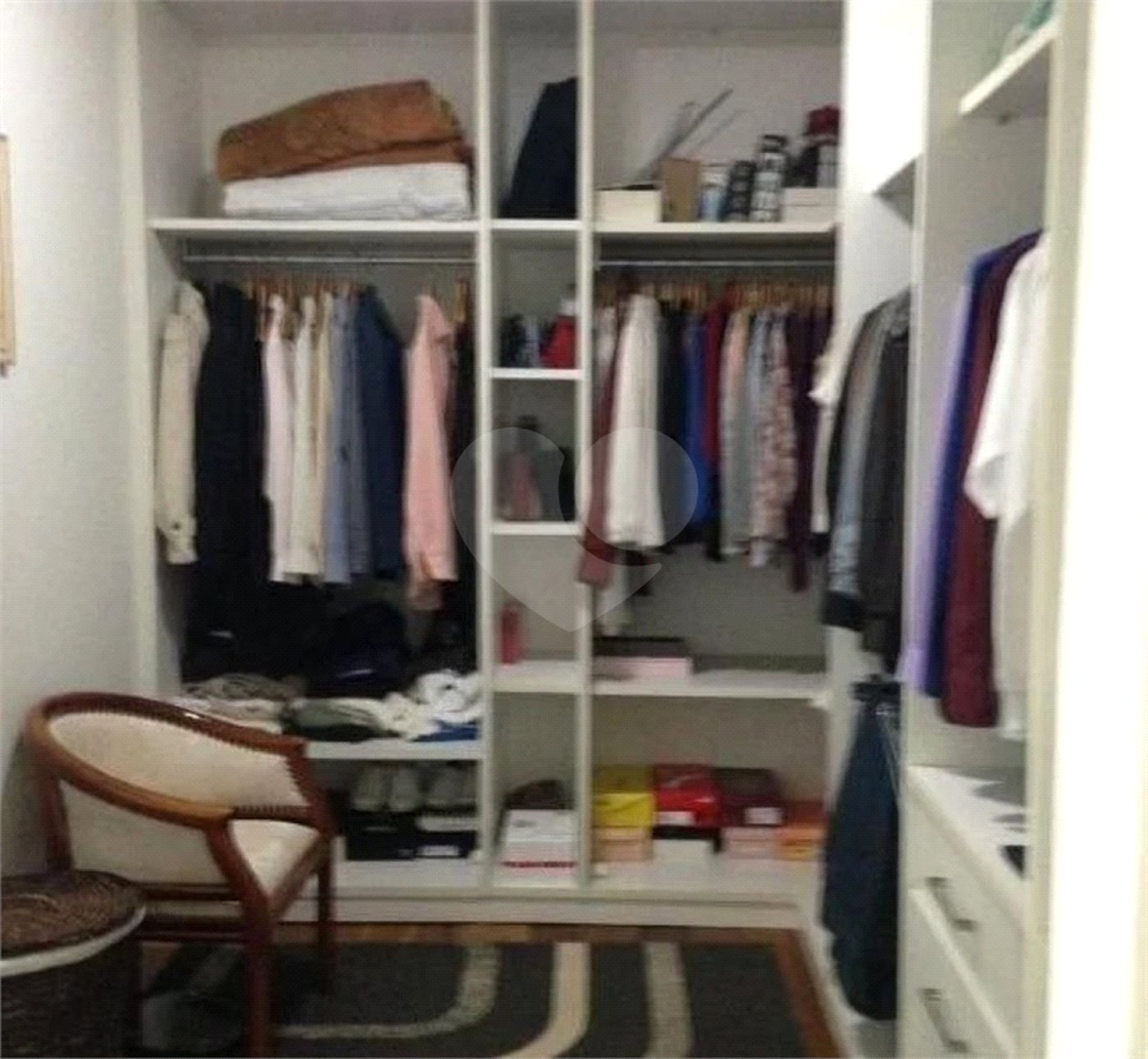 Condomínio à venda com 4 quartos, sendo 2 suítes, em Colinas do Paratehy, Mogi das Cruzes, SP