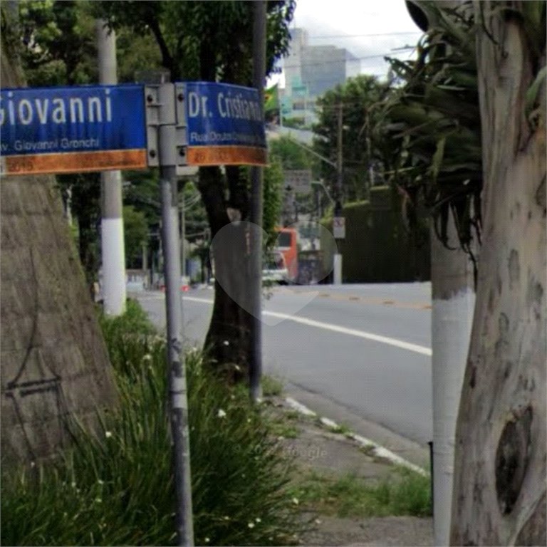 Terreno à venda no condomínio Jd Leonor, São Paulo - SP