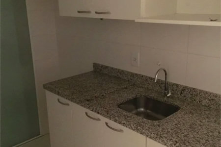 Apartamento à venda com 3 quartos, sendo 1 suíte,  em Jardim Parque Morumbi, São Paulo, SP