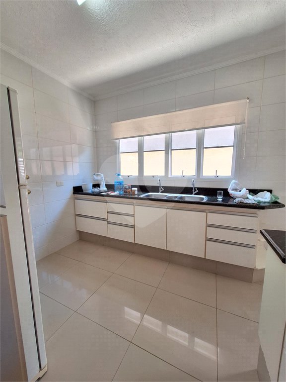 Casa à venda com 3 suítes no condomínio Bosque de Grevilea, Vinhedo - SP