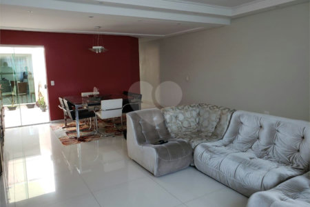 Casa à venda com 3 quartos, sendo 1 suíte,  em Montanhão, São Bernardo do Campo, SP