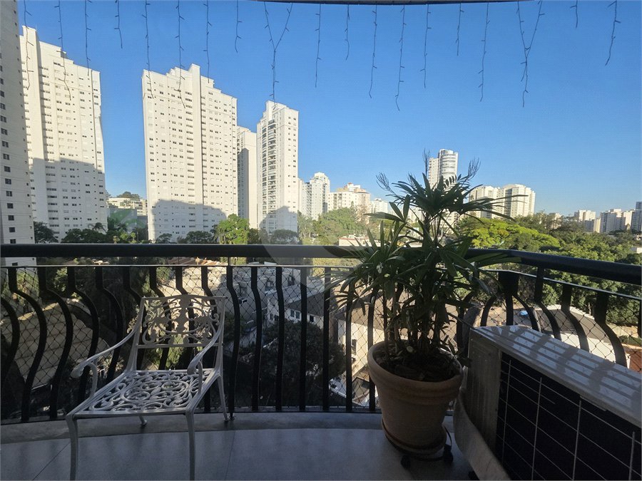 Apartamento à venda em Alto da Boa Vista, São Paulo, SP