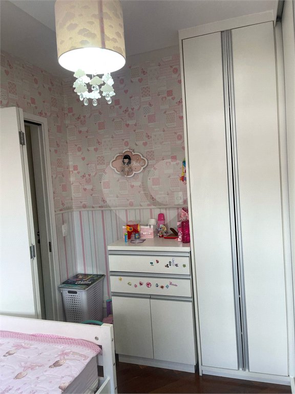Apartamento à venda com 3 quartos, sendo 1 suíte, em Aclimação, São Paulo, SP