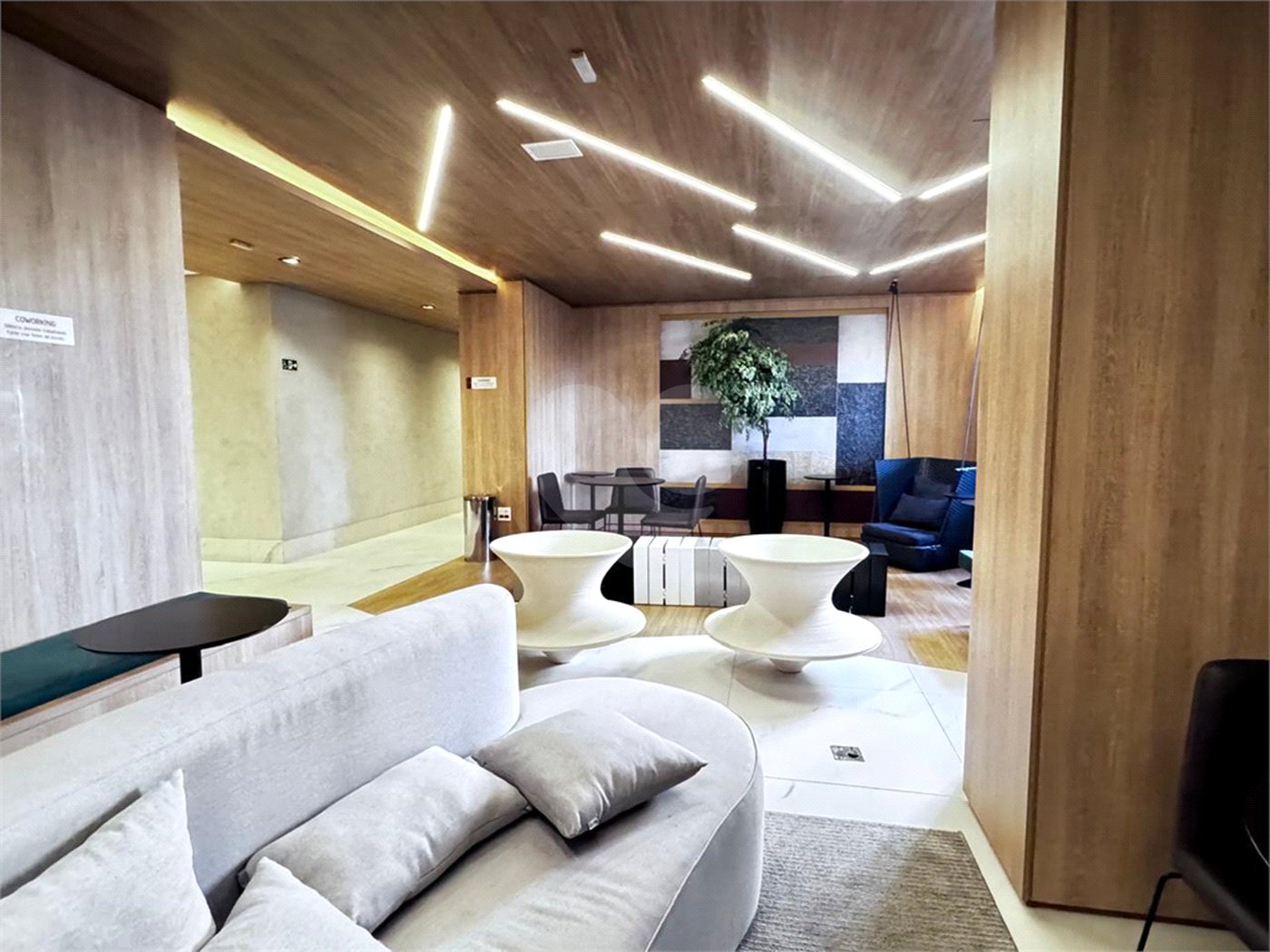 Apartamento à venda com 2 suítes em Brooklin, São Paulo, SP