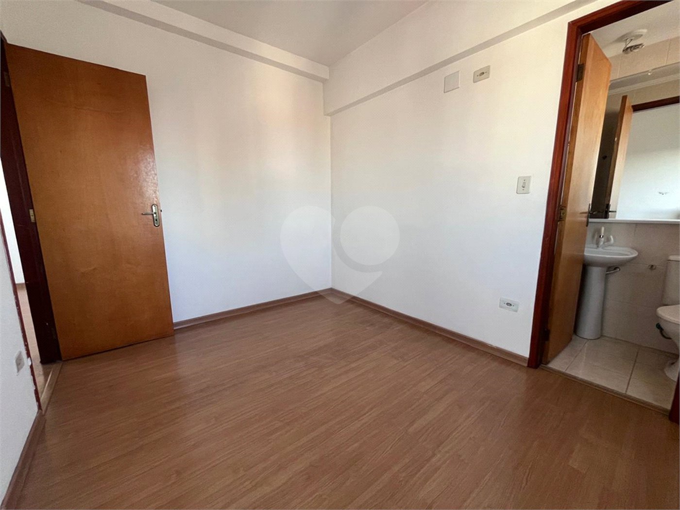 Apartamento à venda com 2 quartos, sendo 1 suíte,  em Vila Gustavo, São Paulo, SP