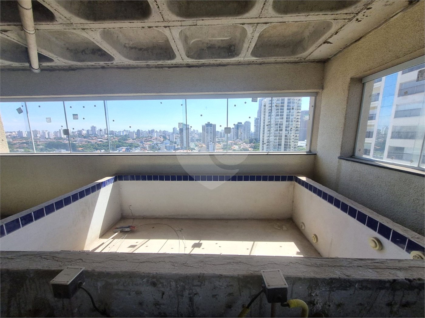 Apartamento à venda com 4 quartos, sendo 3 suítes, em Jardim Judith, Sorocaba, SP