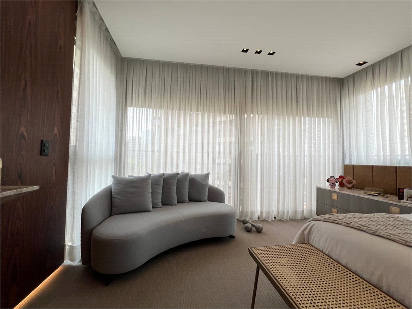 Apartamento à venda com 3 suítes em Vila Olímpia, São Paulo, SP