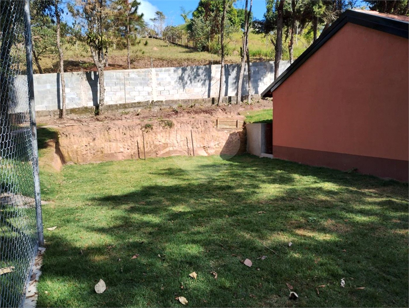 Chácara à venda com 5 quartos, sendo 4 suítes, em Week-end, Jarinu, SP