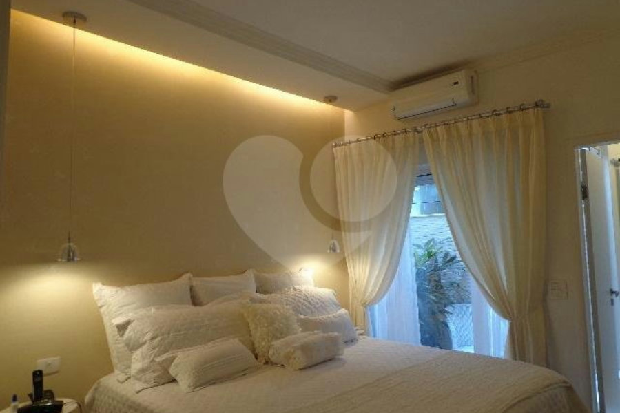 Casa Térrea à venda com 3 suítes em Jardim Franca, São Paulo, SP