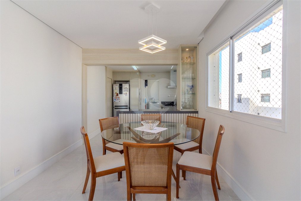Apartamento à venda com 3 suítes em Vila Ipojuca, São Paulo, SP
