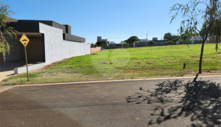 Terreno à venda em Residencial Volpi, Araraquara, SP