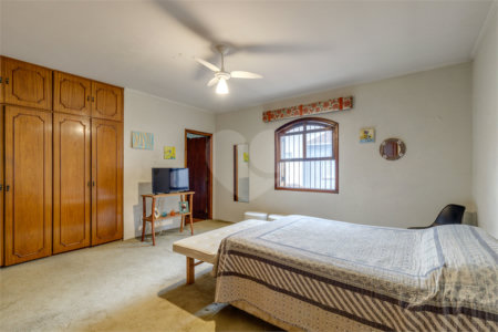 Casa à venda com 4 quartos, sendo 3 suítes,  em Alto da Boa Vista, São Paulo, SP