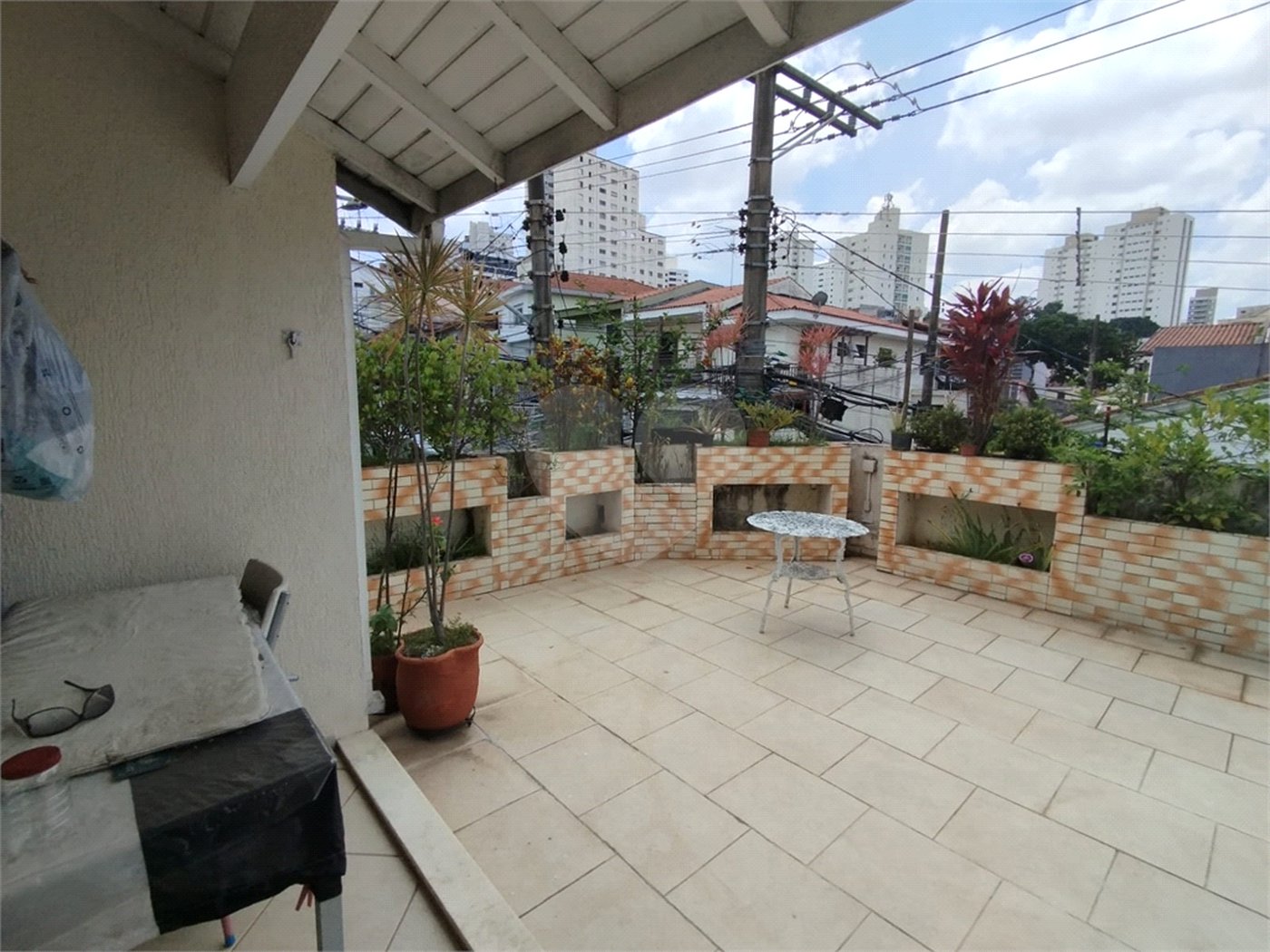 Casa à venda com 5 quartos, sendo 3 suítes, em Vila Paulicéia, São Paulo, SP