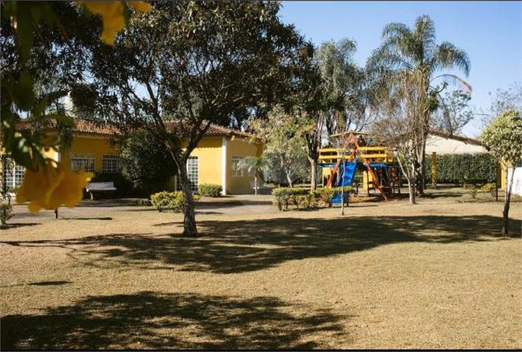 Casa à venda com 3 quartos, sendo 1 suíte, no condomínio Portal dos Pinheiros, Ribeirão Preto - SP