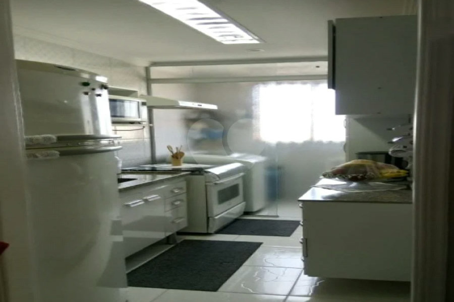 Excelente Apartamento de 02 dormitórios. Venha fazer uma Visita.
