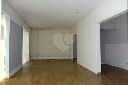 Excelente Casa Térrea Comercial em Região Nobre !!!